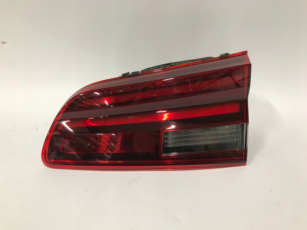 Купити Citroen c5x 22- фара задня правий внутрішня led європа