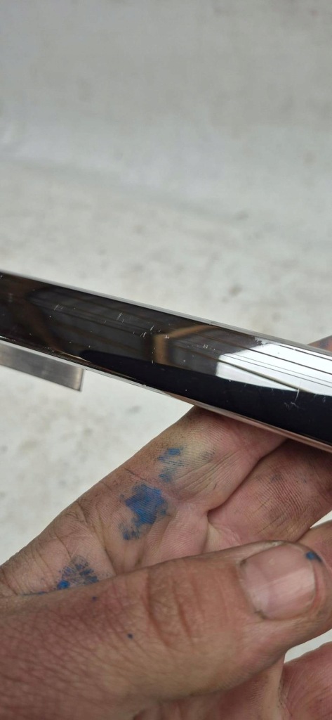 Tesla s рестайлінг  16- молдинг дахова права хром правий Зі Шроту