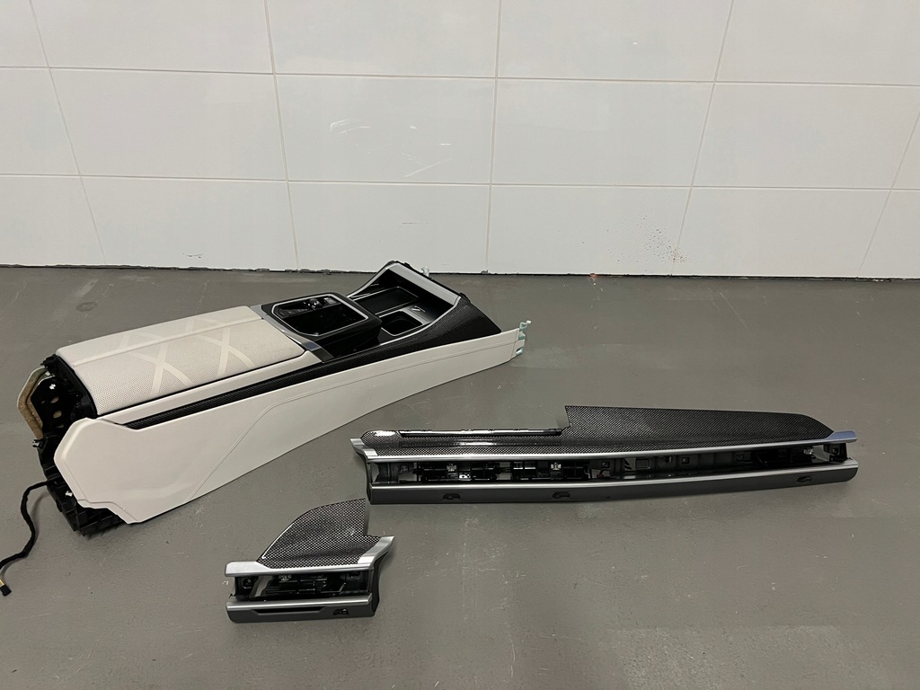 фото №7, Bmw g70 seria 7 декоры карбон dekor nowe kompet 7883381 карбон bmw