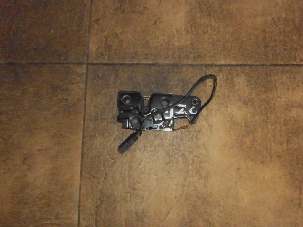 фото №1, Skoda octavia ii 2005- замок капот 1z0623509e