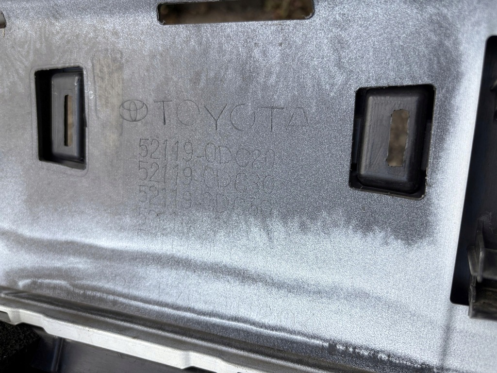 фото №16, Toyota yaris cross бампер перед передній 52129-0d090 52119-0dc20