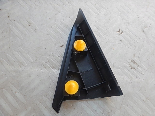 фото №6, Kia ceed i 06- треугольник защита na дверь правый задняя