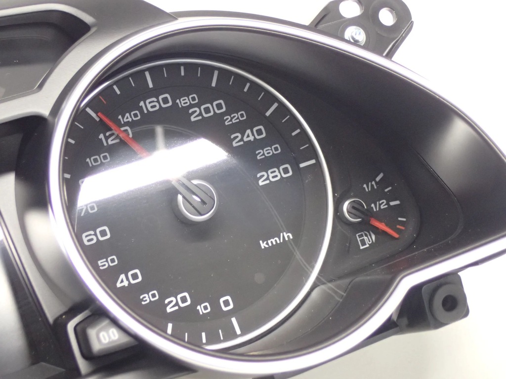 фото №7, Audi a5 8t счетчик / спидометр 8t0920933a