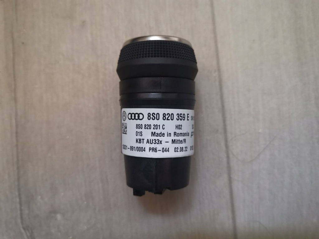 фото №1, Панель кондиціонера audi tt r8 8s0820359e