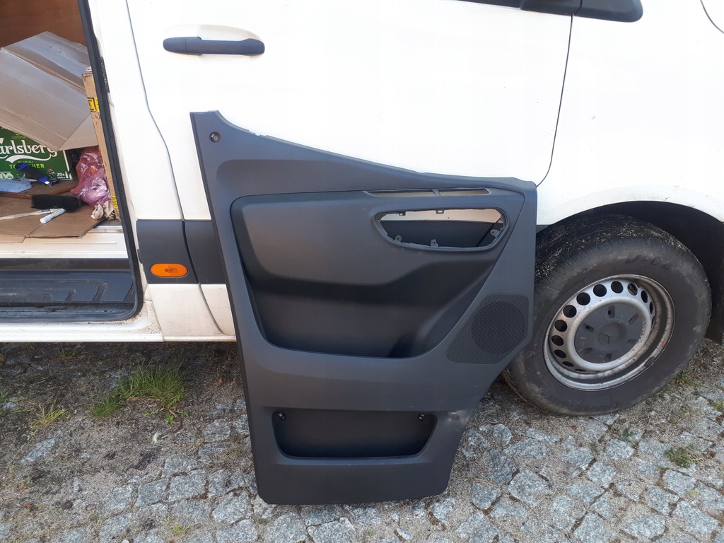 фото №1, Mercedes sprinter 907 910 обшивка дверь передних левых