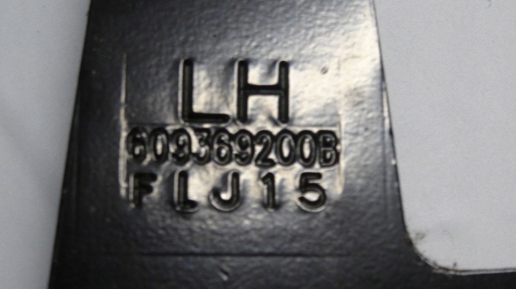 фото №5, Kia ceed i lift 11r пряжка поперечина безопасности левый перед 609369200b