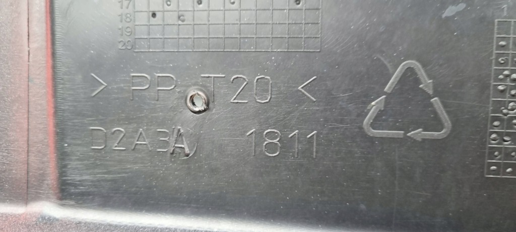 фото №13, Mazda 2 dy 2007- бампер перед оригинал c264