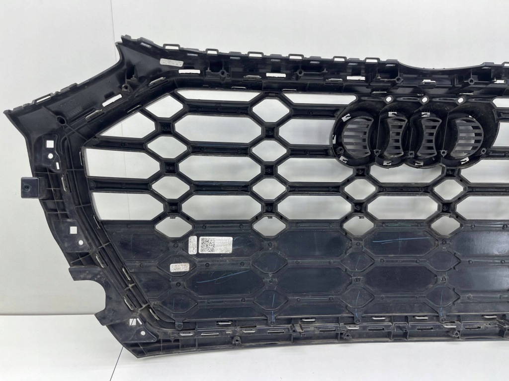 Audi q5 sq5 решітка  решітка радіатора бампера перед 80a853651a Доставка