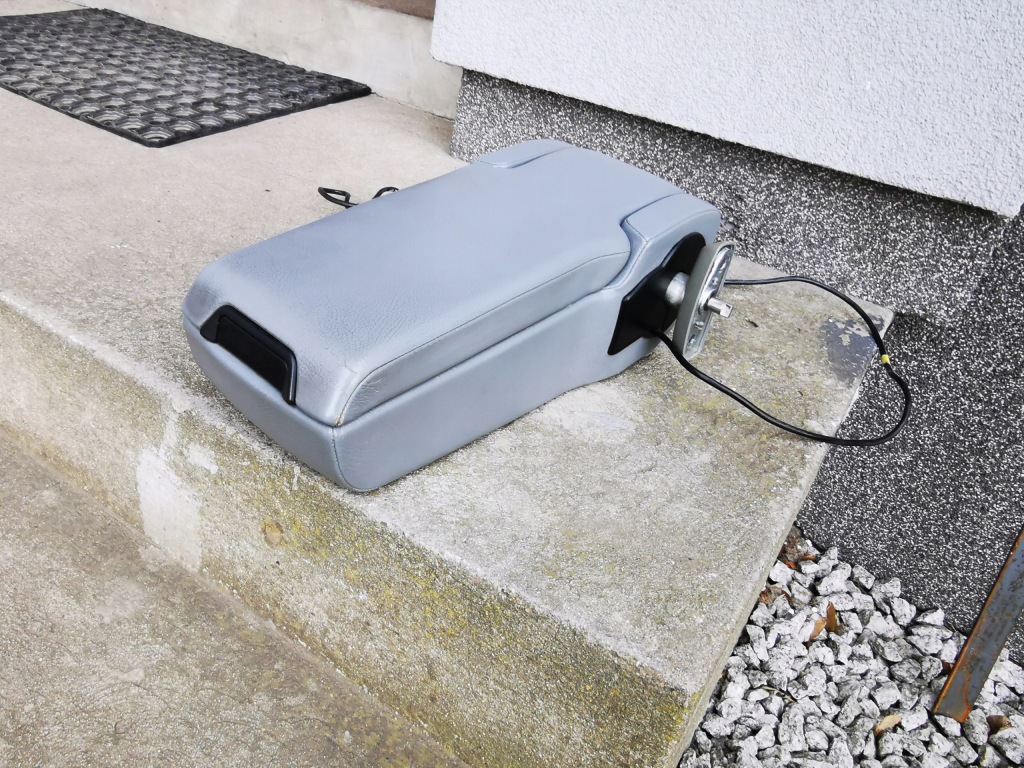 Подлокотник ze бардачок сиденье mercedes w124 124 usa кожа серая серая bdb с Разборки