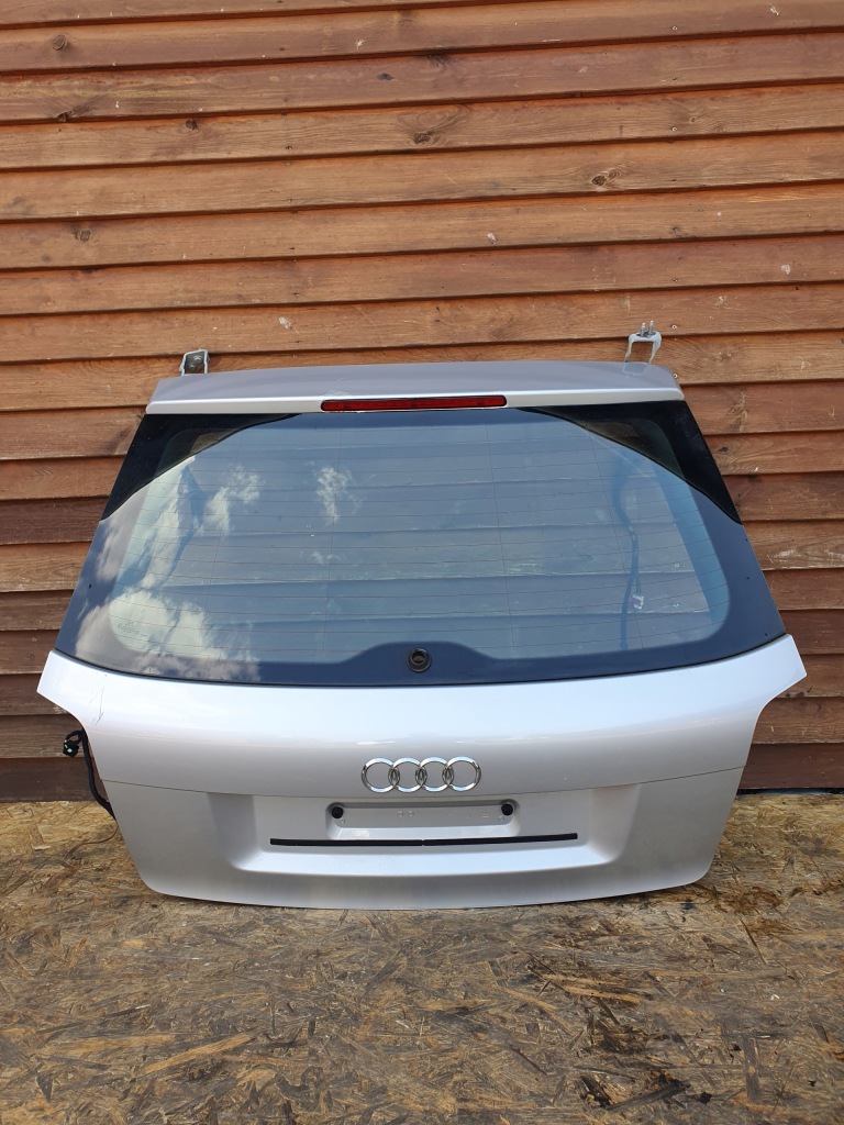 фото №1, Крышка багажника багажника audi a3 8p серебристая 3 дверная