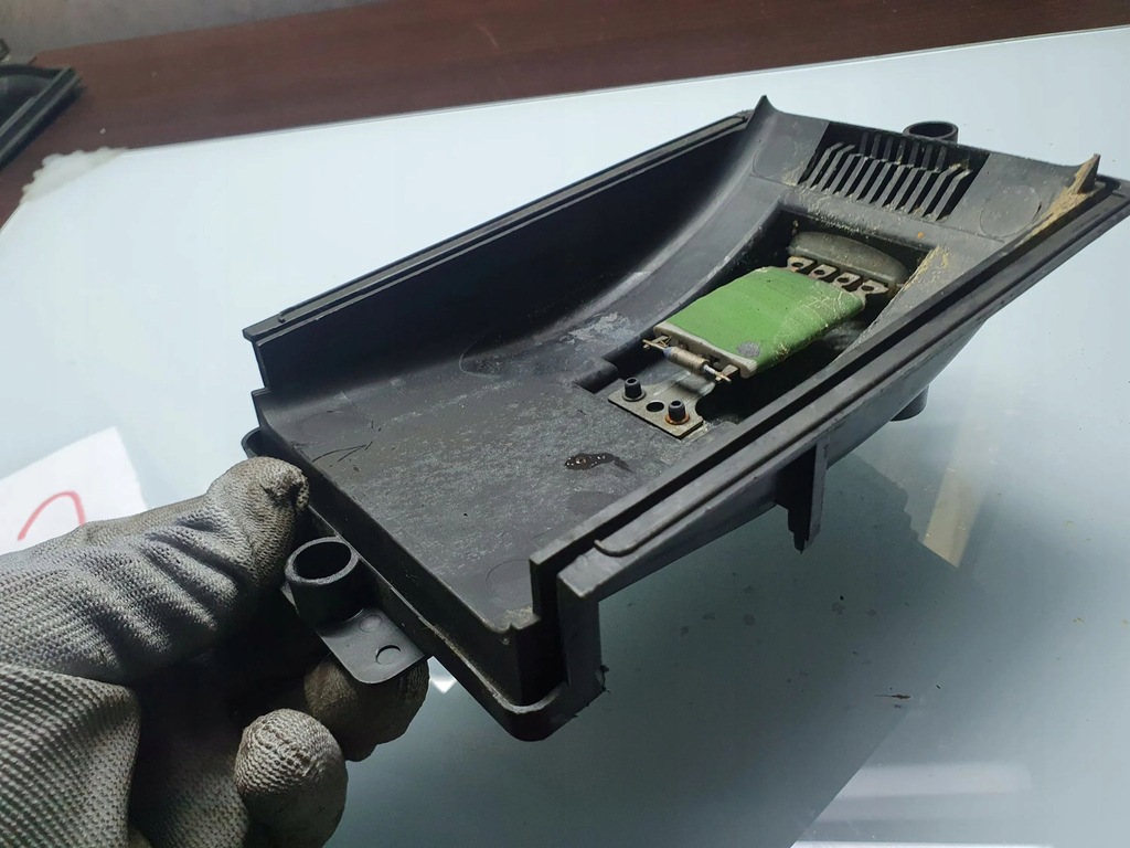 фото №6, Skoda octavia mk1 1u 2004 резистор / резистор вентилятор обдув