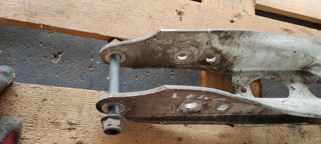 фото №11, A5 8w рычаг левый правый задняя поперечный 8w0505311h a4 b9 8w