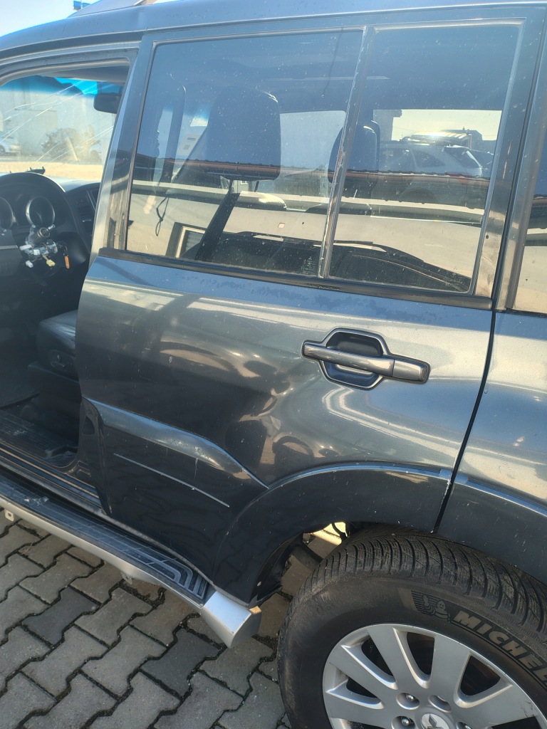 фото №1, Mitsubishi pajero iv 5d дверь левая задняя задние голый