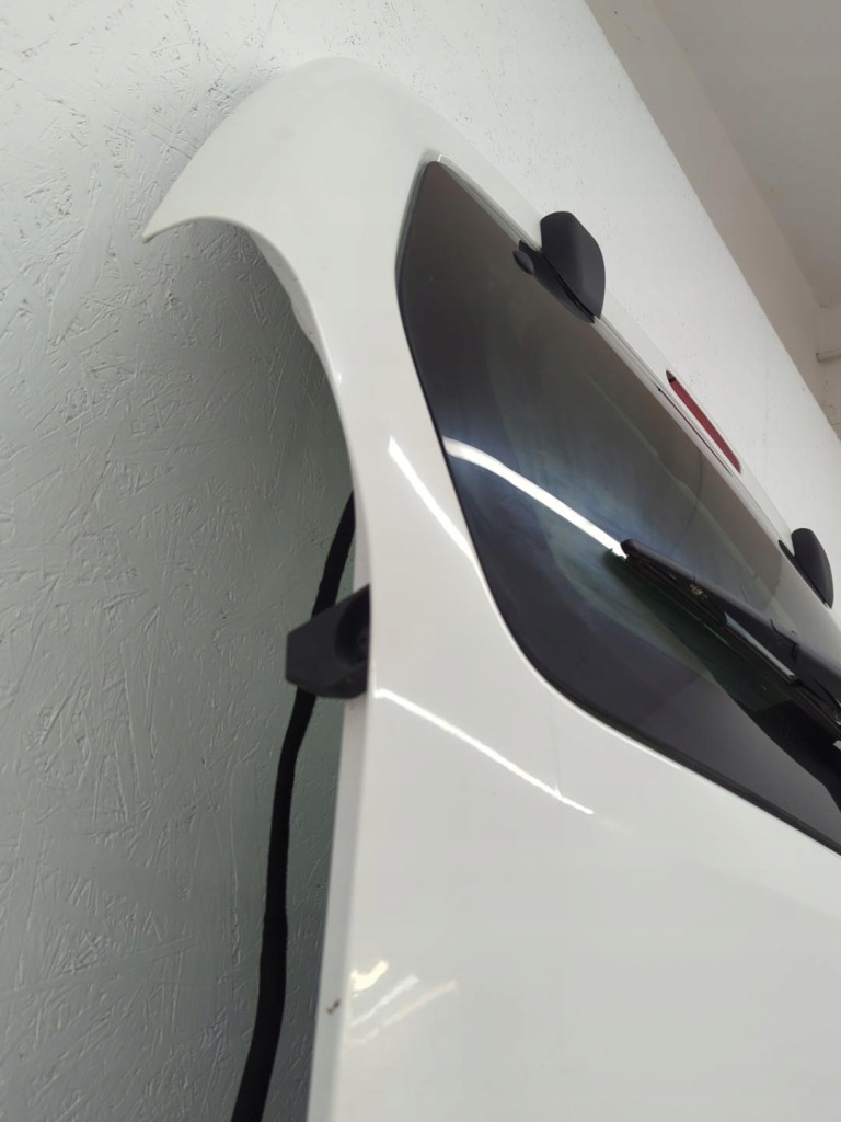 Кришка багажника багажника citroen berlingo 3 partner 3 combo Зі Шроту