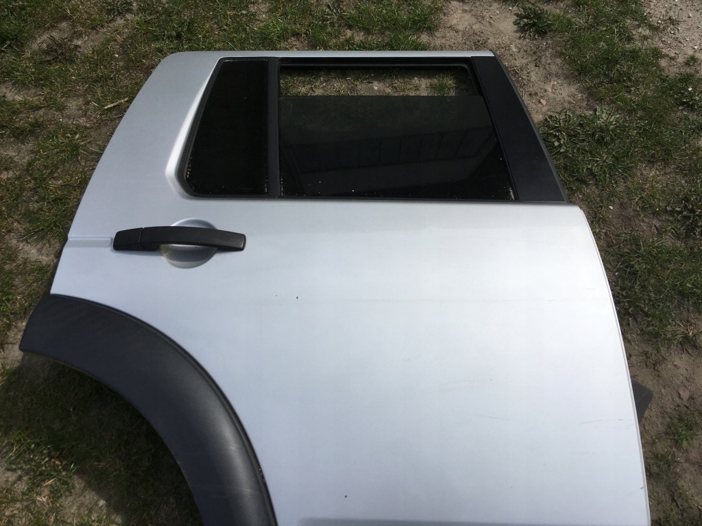 фото №4, Дверь левый правый задняя discovery iii zambezi silver