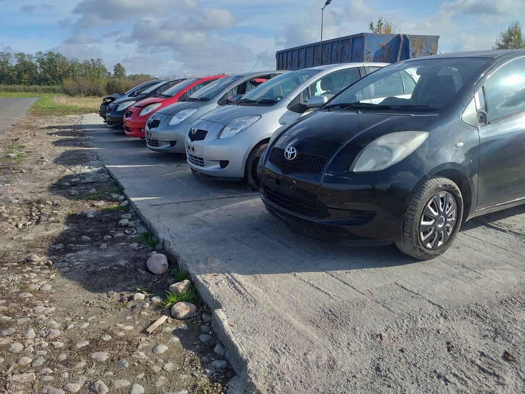 фото №8, Toyota yaris ii ts kompletny перед бампер капот