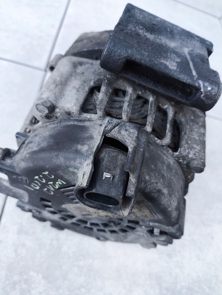 Mercedes w212 генератор valeo a0131546802 mercedes 2,2 cdi ? с Разборки