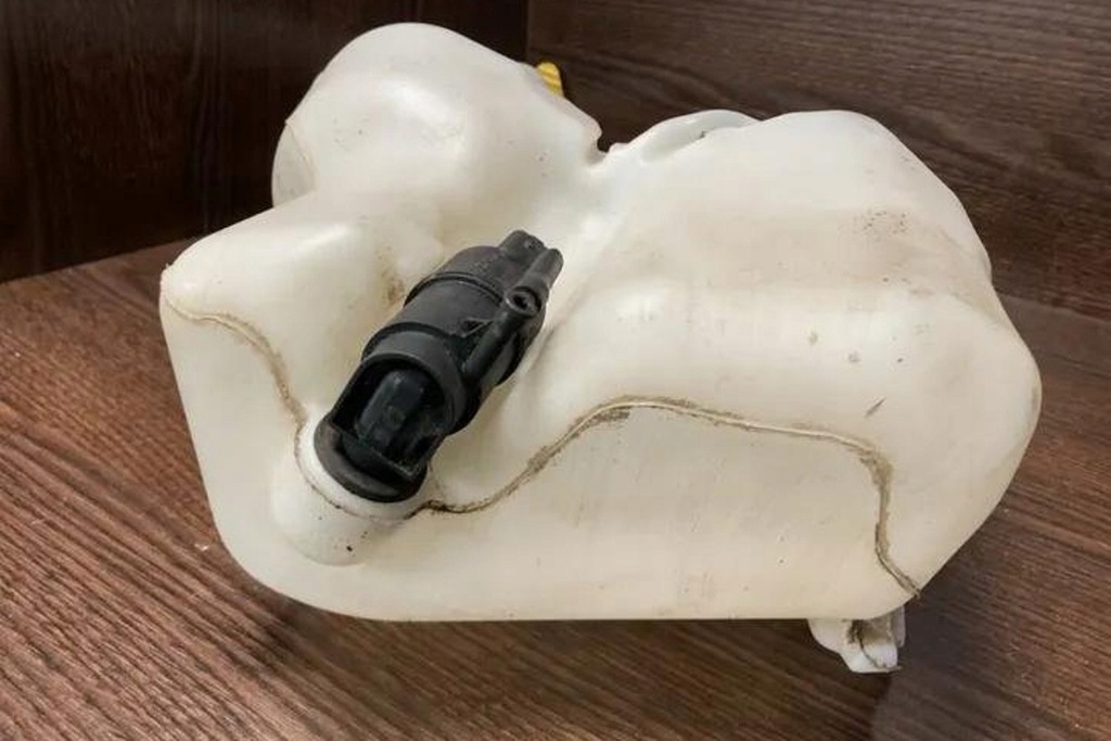 фото №10, Бачок омывателя renault master iii фургон fv 2891000023r 2.3l