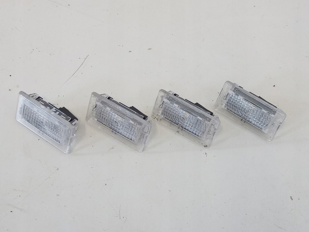 фото №1, Лампа освітлення led оббивка обшивка двері i багажника tesla 3 s x