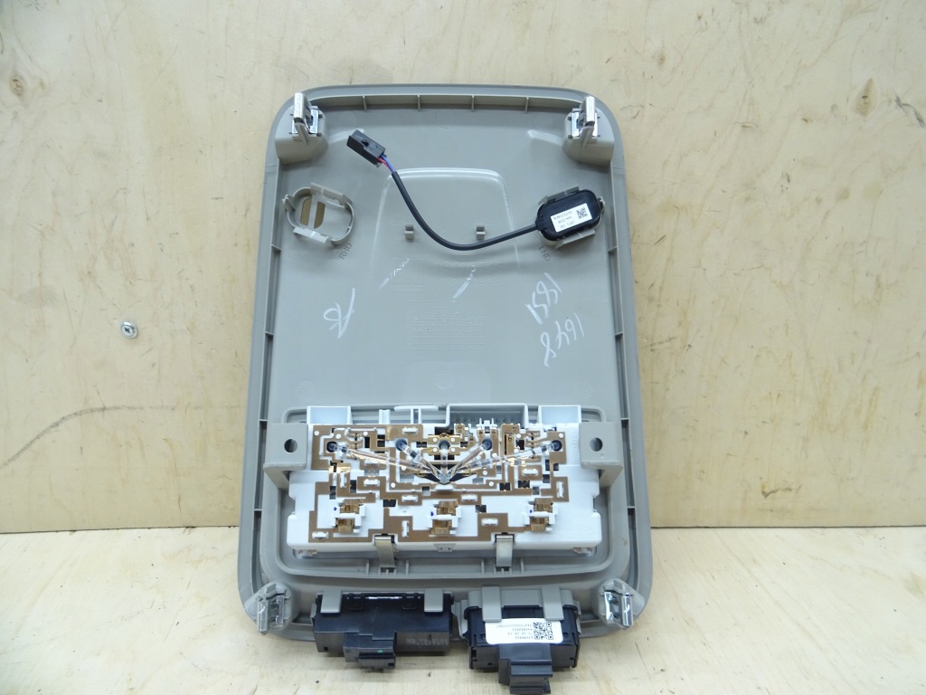 фото №4, Opel astra k v лампа кабіни стельовий 13415545 sos