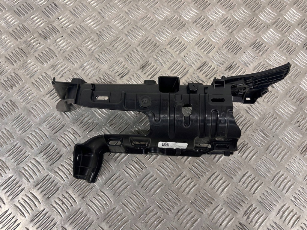 Купити Частина салону tesla model x 105501204f