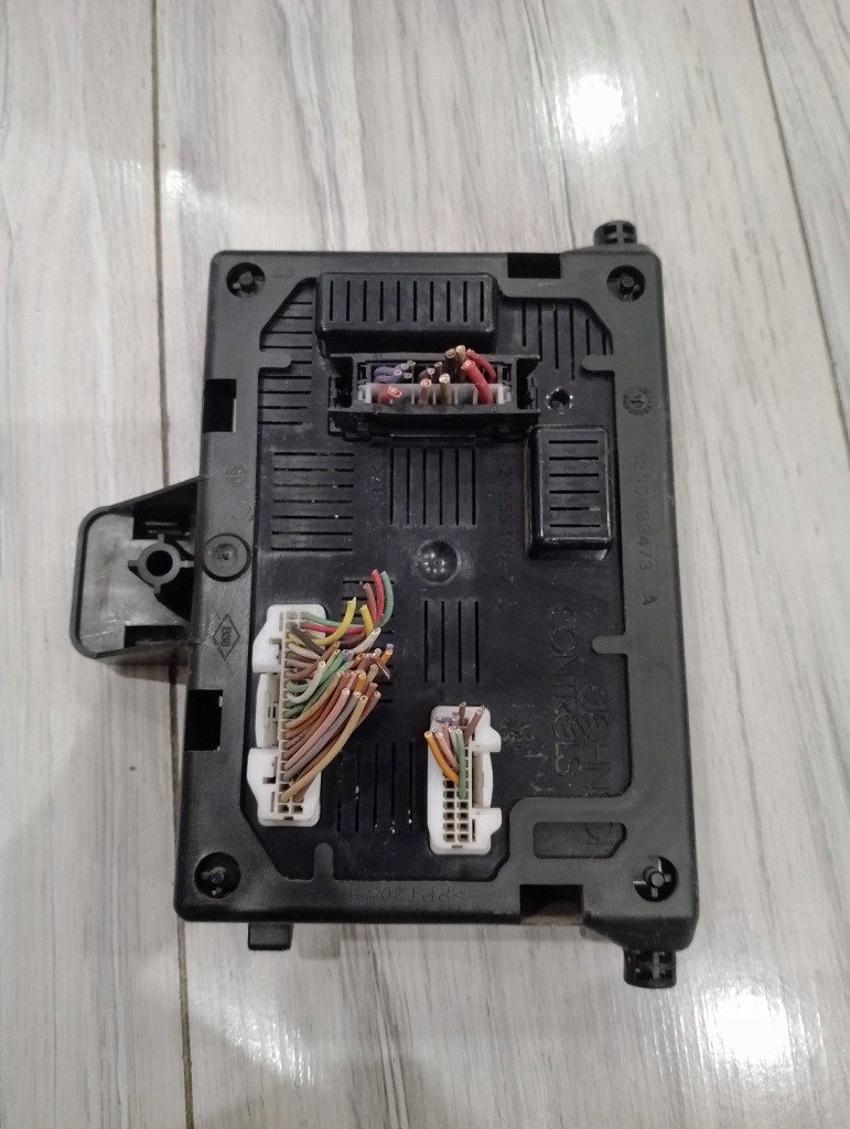 Купить Модуль блок управления bcm l2cr 8200652285 28118775 renault