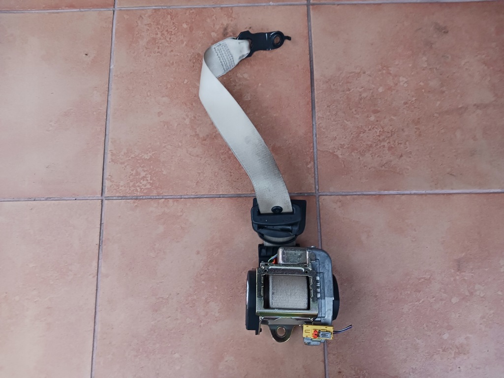 фото №1, Pas лівий перед mercedes w211 02-06 r. бежевий