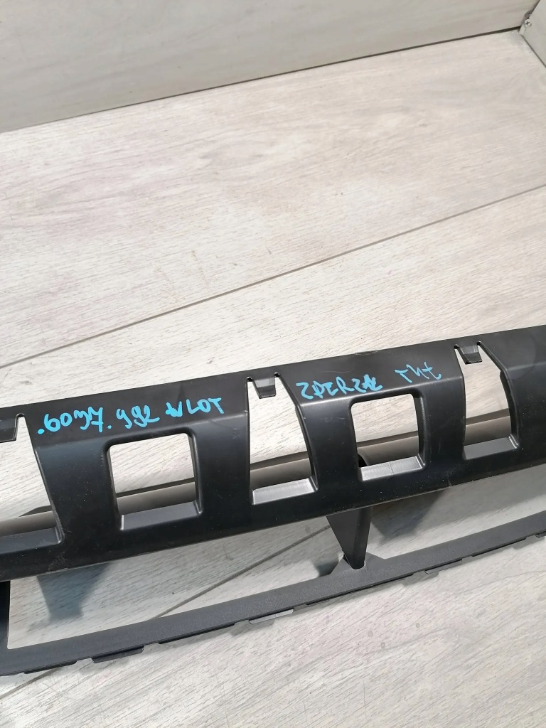 Porsche 992 впуск бампер задняя 992807954c Киев