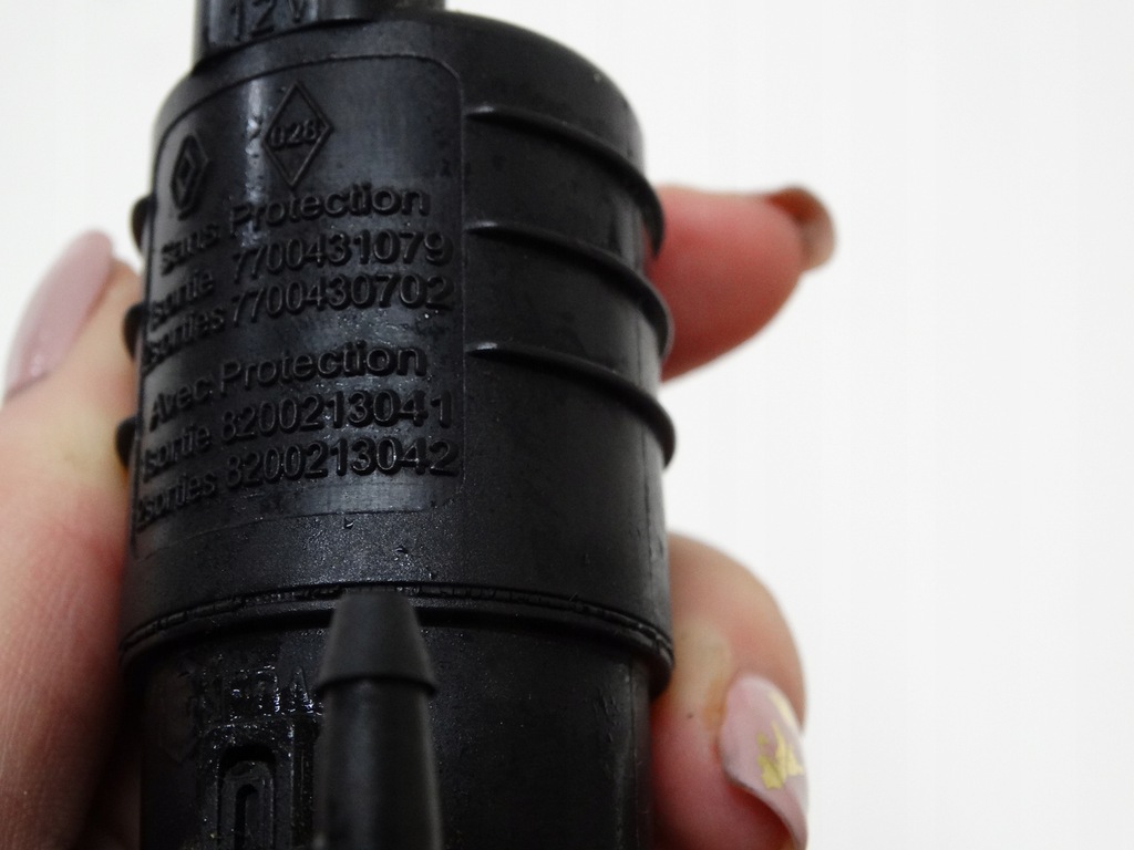 фото №8, Помпа розпилювача renault twingo i 8200213041