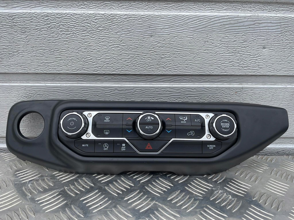 фото №1, Jeep wrangler jl панель кондиціонера 6be32dx9ac