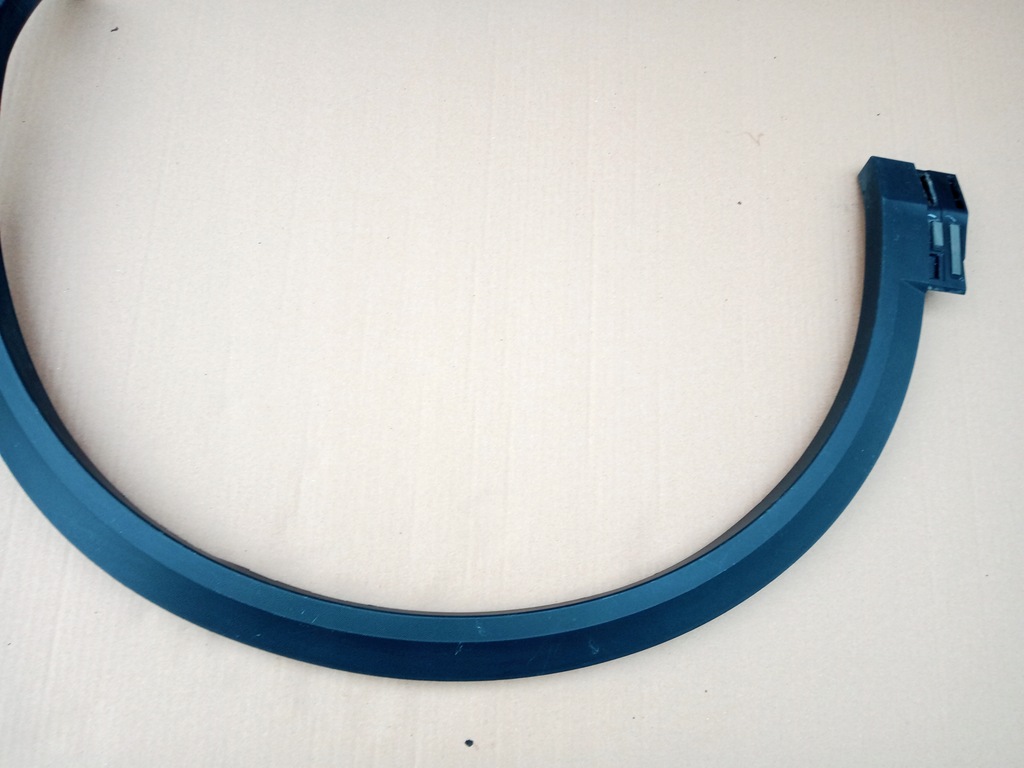 фото №4, Vw t-roc r-line права молдинг крила перед 2017r-