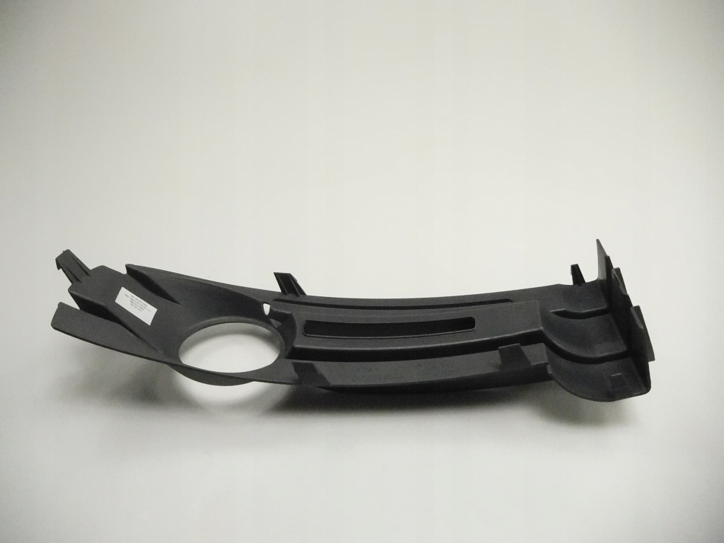 Решётка бампера правая vw caddy iii 2k0853684a с Разборки