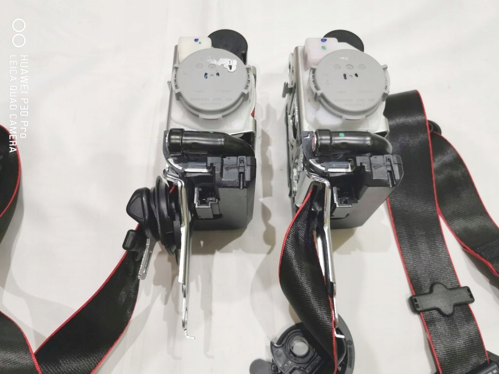 фото №6, Audi a6 c8 a7 c8 ремни безопасности перед usa stany красный кромка передние