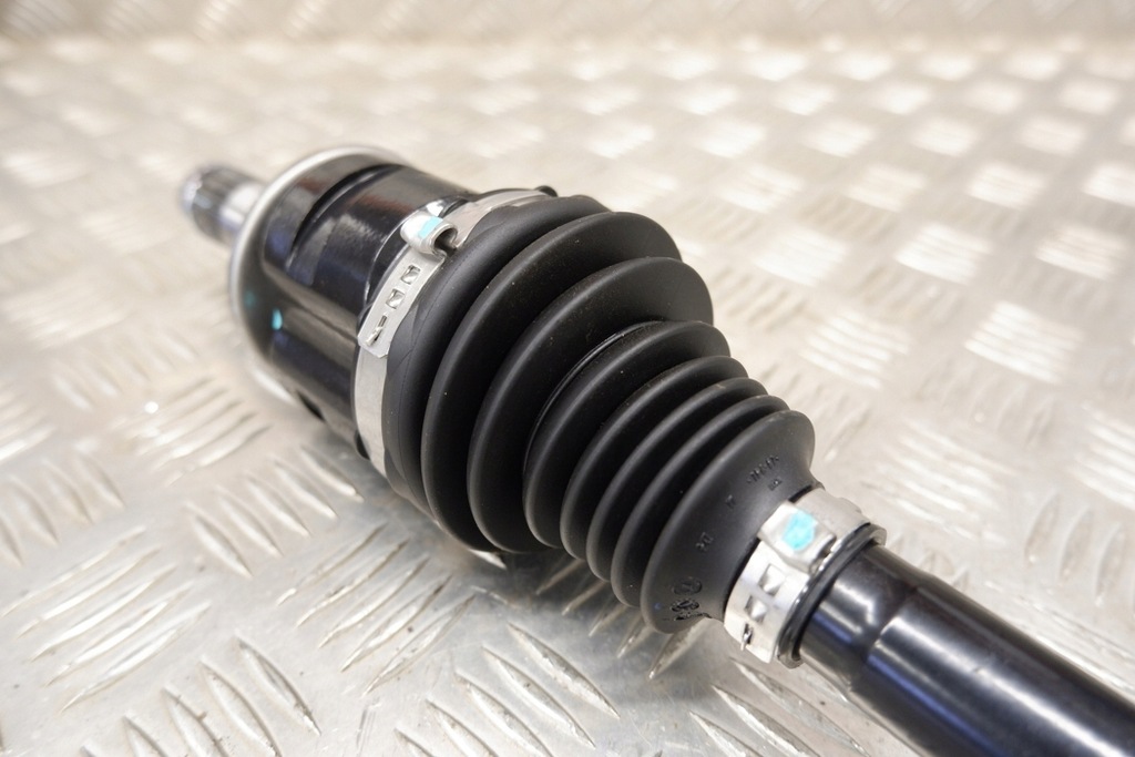 фото №9, Połośka передняя правая toyota yaris _p21_ 43410k0060 1.5l hybrid 85kw