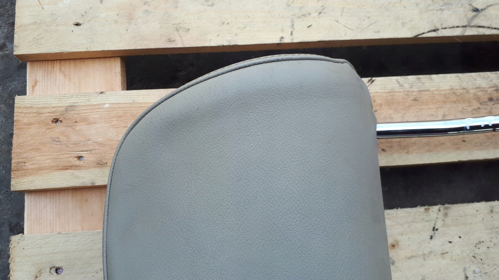 фото №5, A4 b8 подголовник сиденье перед правый светлый beż