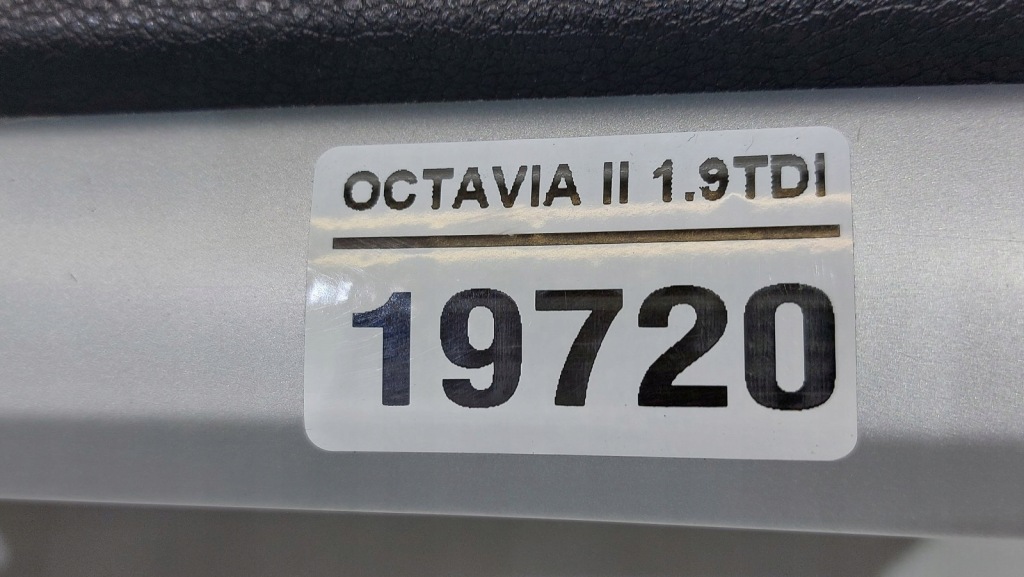 фото №12, Приборная панель приборная консоль подушка подушка безопасности octavia ii