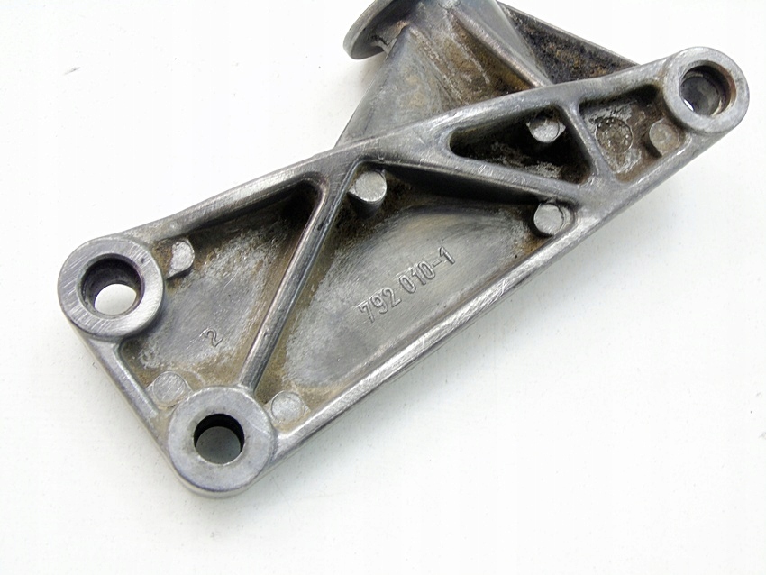 фото №3, Кронштейн кронштейн ролики двигателя 2.5 td discovery ii l318 defender l316 err6949