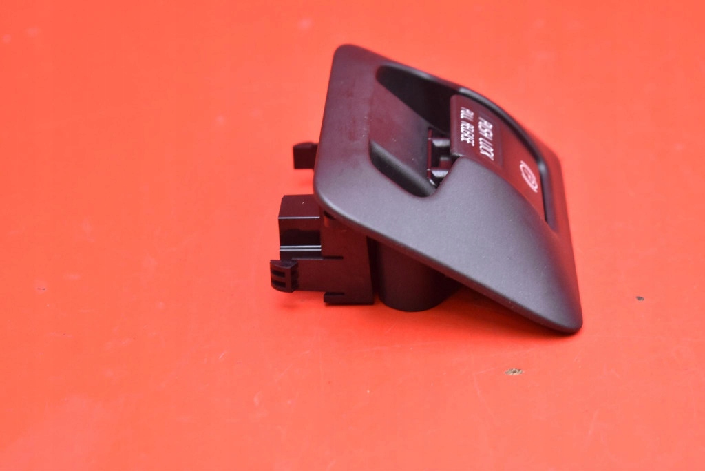 фото №7, Важіль кнопка гальма ручного 31334637 volvo v60 1 i 10-13