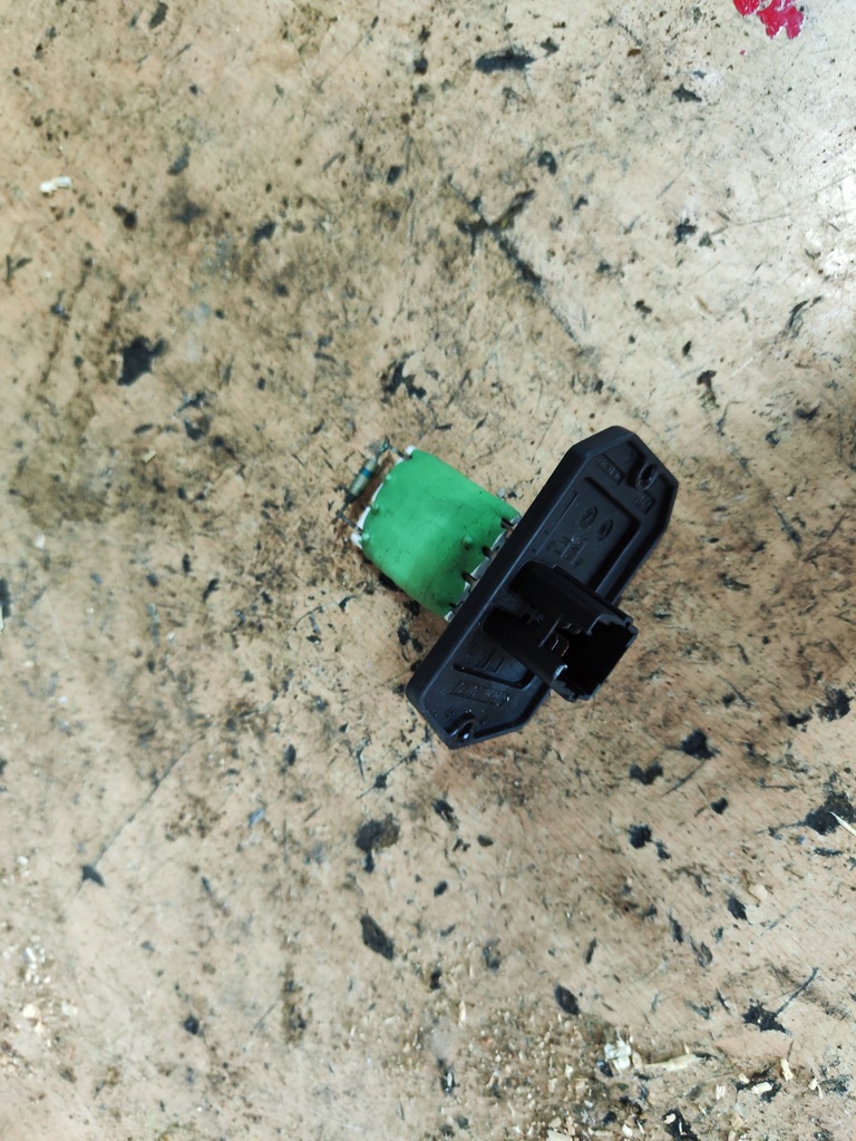 фото №1, Toyota avensis t25 резистор резистор вентилятор