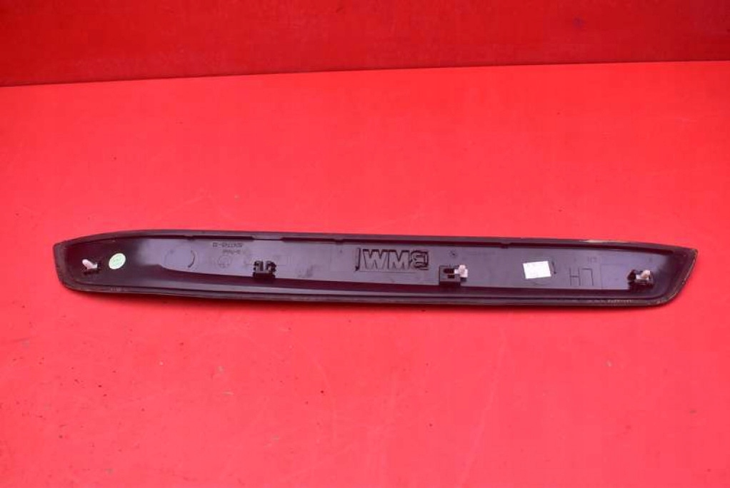 Молдинг поріг лівий перед 8047745 bmw x1 e84 рестайлінг  m-pakiet 12-15 Зі Шроту