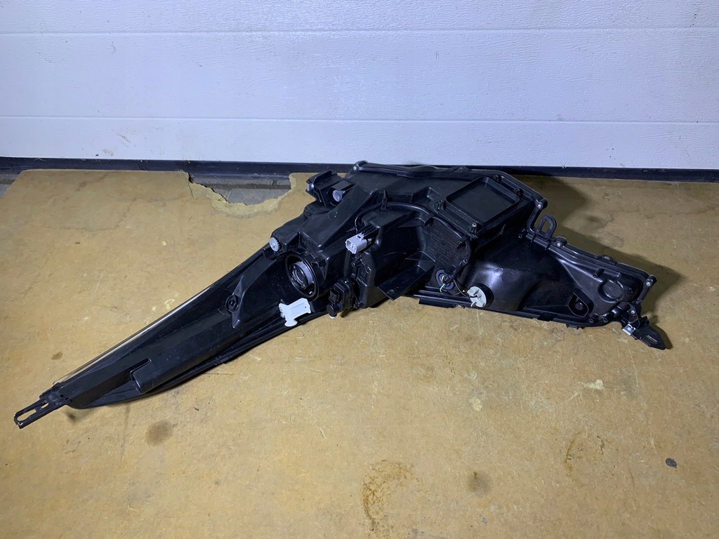 фото №5, Лампа правая led toyota chr ch-r 6 pin