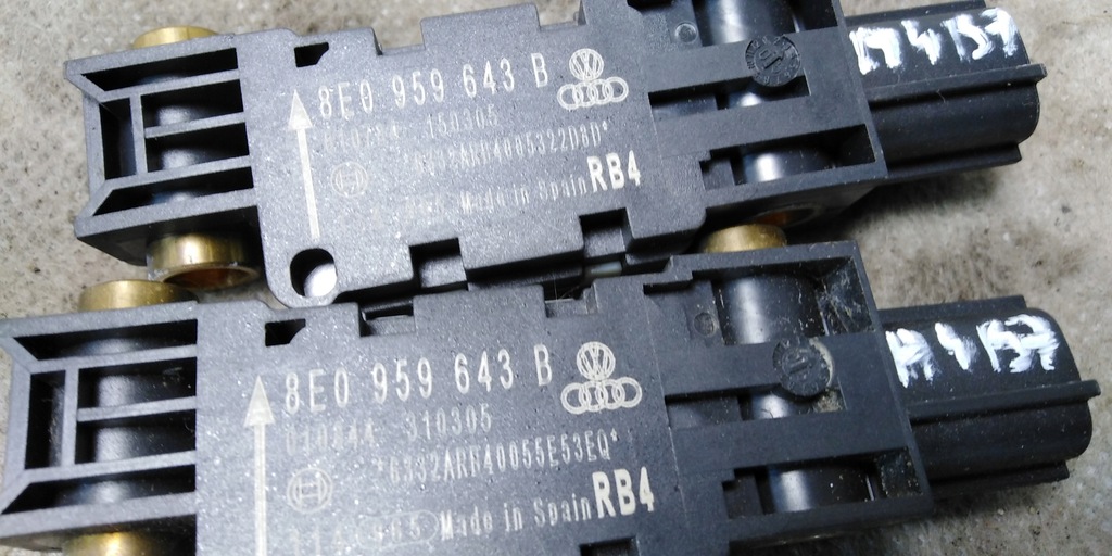 фото №10, Датчик удара audi a4 b7 04-09r. 8e0959643b