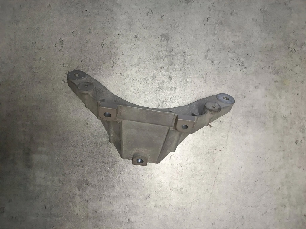 фото №1, Bmw x5 f15 кронштейн кронштейн