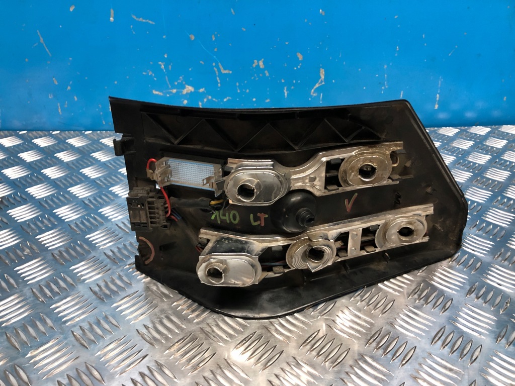 Купити Mercedes w140 вкладиш лампи лівий задній цоколь