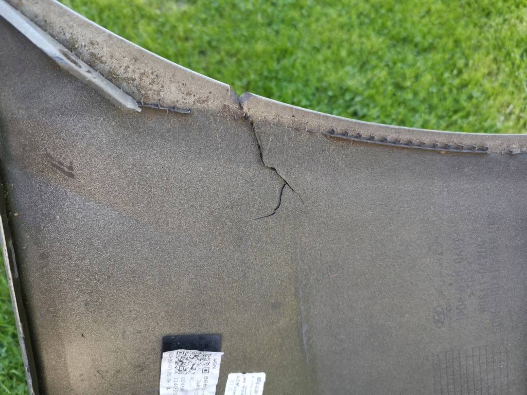 фото №13, Hyundai i30 iii бампер задний kombi 86611-g4200 задняя