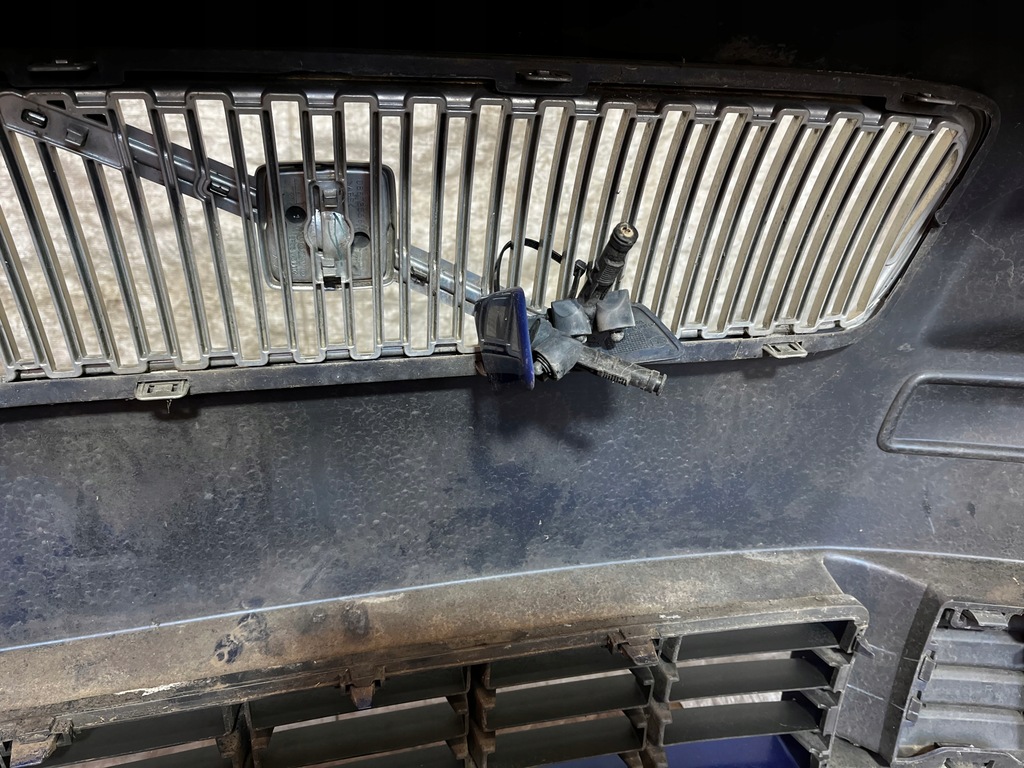 фото №11, Бампер volvo s40 v50 04 07