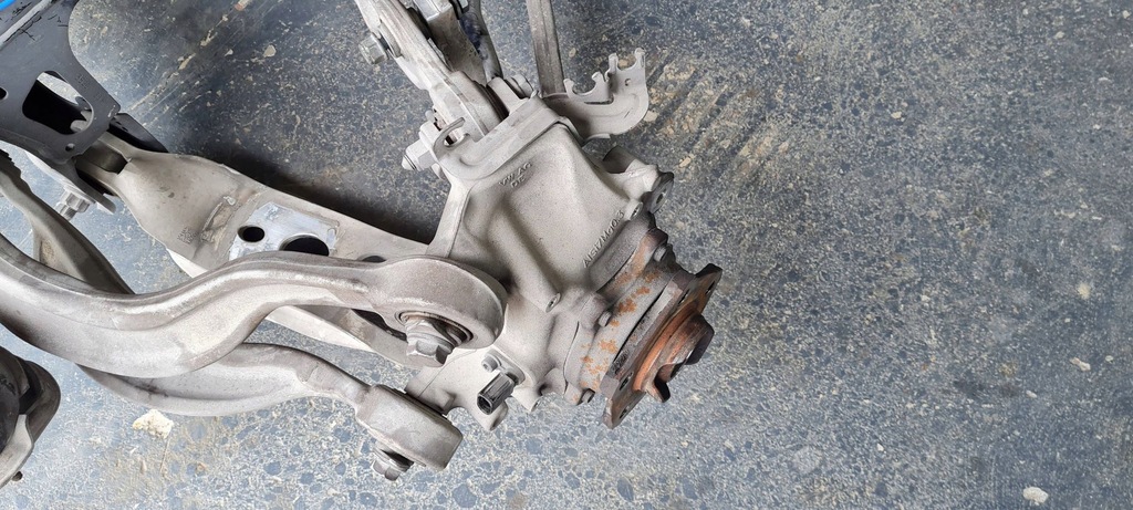 фото №11, Sq8 4m rsq8 підрамник балка підрамник підрамник підвіска задня пневматика sq7 4m q7