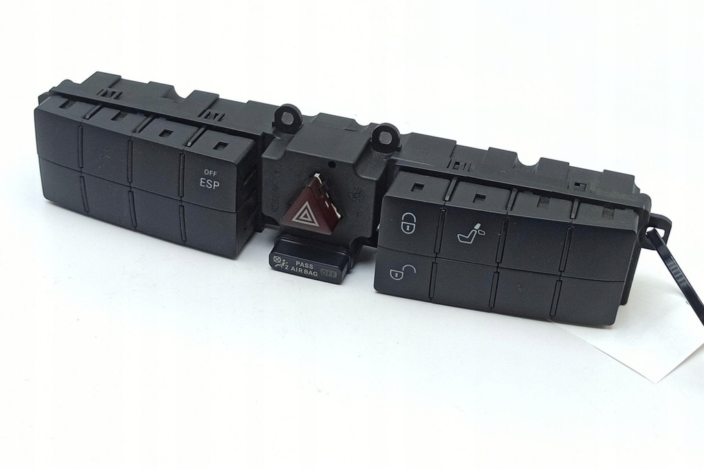 фото №10, Кнопка аварийных mercedes-benz clk c209 2038212881 2.7l дизель 2004
