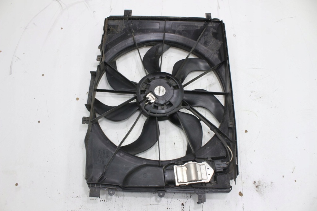 Купить Mercedes w117 вентилятор радиатора 0130308425