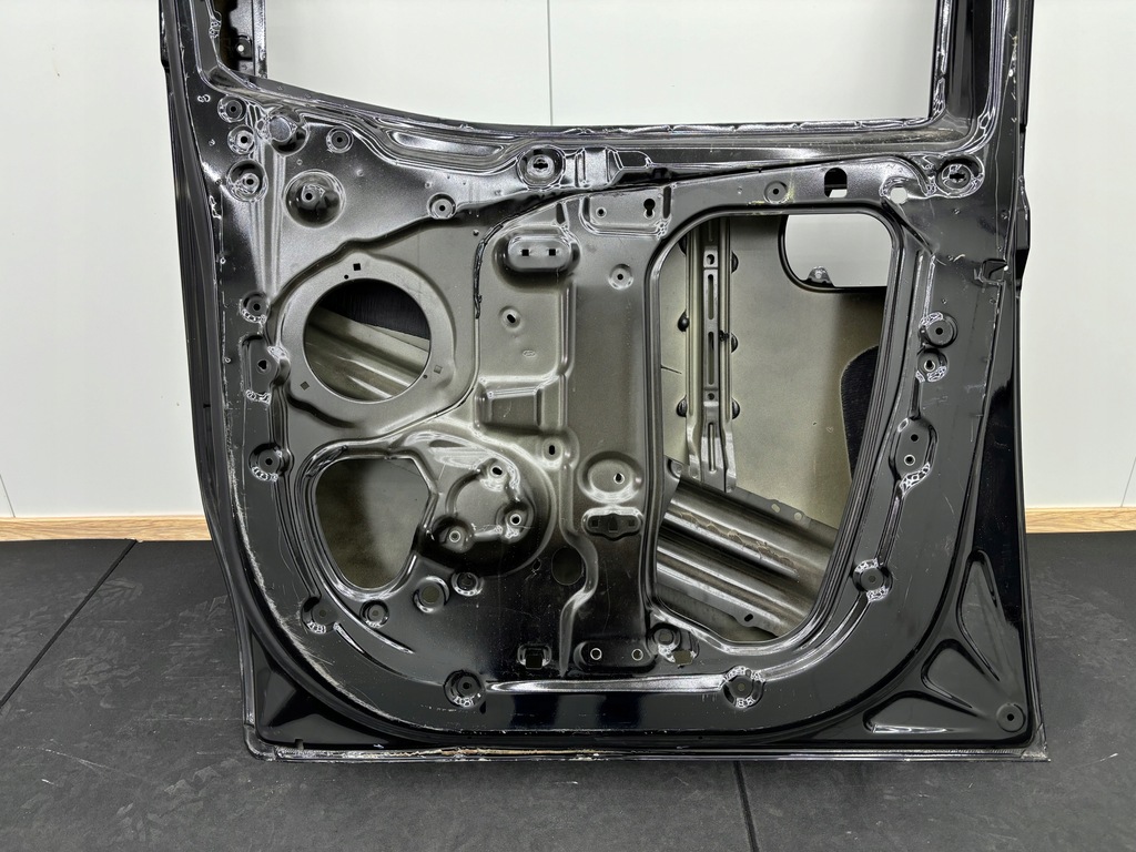 фото №14, Hyundai staria 2021r- двері передні праве перед